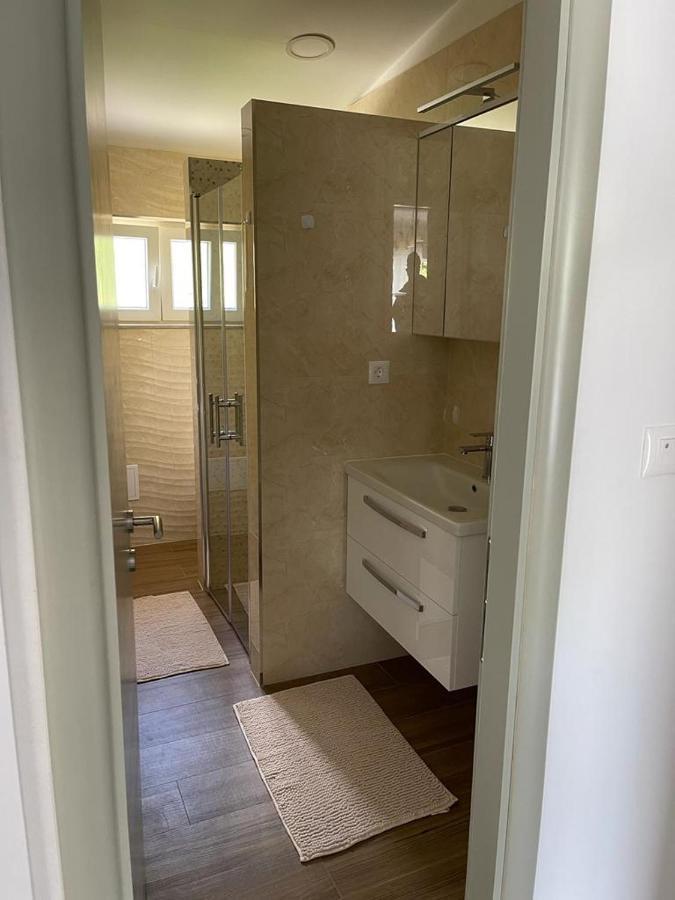 Apartman Nature Zvecanje ภายนอก รูปภาพ